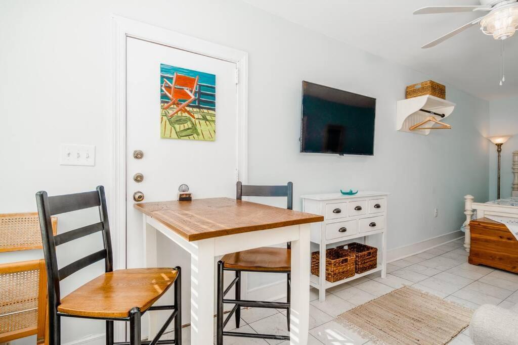 Why Knot Getaway...Rooftop With Waterview! Unit D Beaufort Exterior foto
